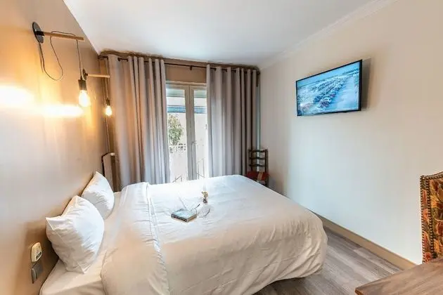 Comfort Tek Büyük Yataklı Oda