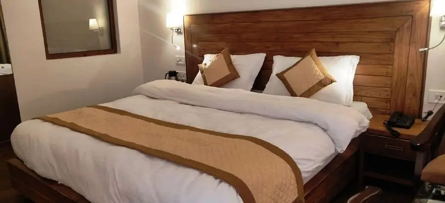 Deluxe Tek Büyük veya İki Ayrı Yataklı Oda