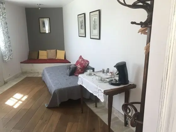 Deluxe Tek Büyük Yataklı Oda (La Nucerienne)