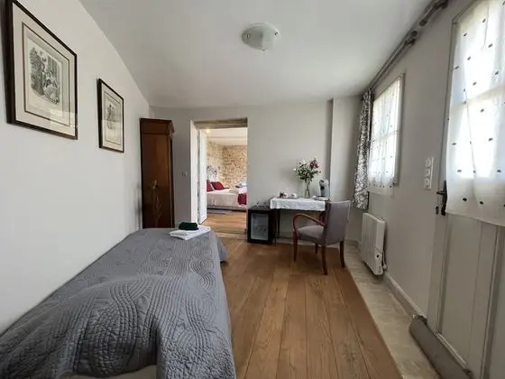 Deluxe Tek Büyük Yataklı Oda (La Nucerienne)