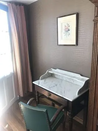 Tek Büyük Yataklı Oda (La Chablisienne)