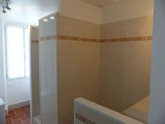 Tek Büyük Yataklı Oda (La Chablisienne)