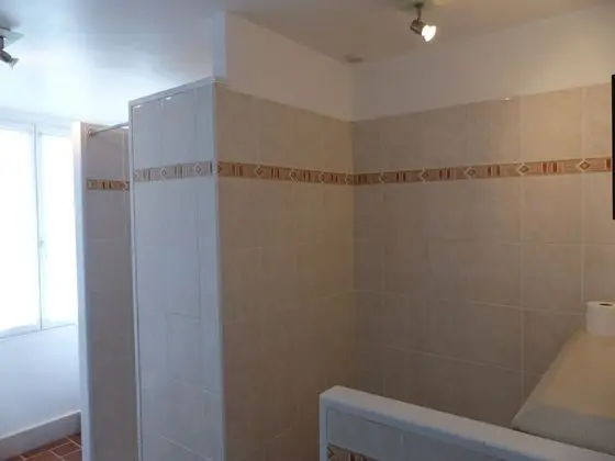 Tek Büyük Yataklı Oda (La Chablisienne)