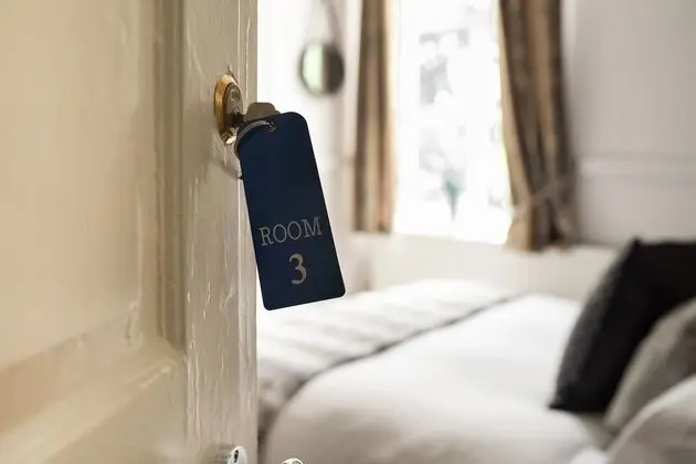 Standard Tek Büyük Yataklı Oda, Banyolu/Duşlu (Room 3)