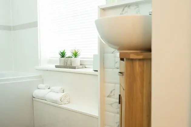Tek Büyük Yataklı Oda, Banyolu/Duşlu, Bahçe Manzaralı (Room 2)