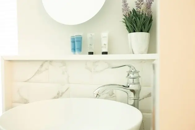 Tek Büyük Yataklı Oda, Banyolu/Duşlu, Bahçe Manzaralı (Room 2)