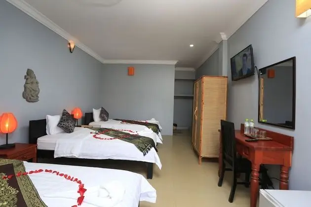 Üç Kişilik Oda