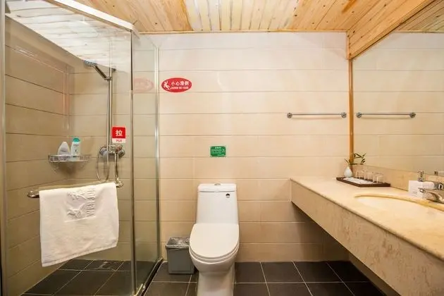 Deluxe Üç Kişilik Oda