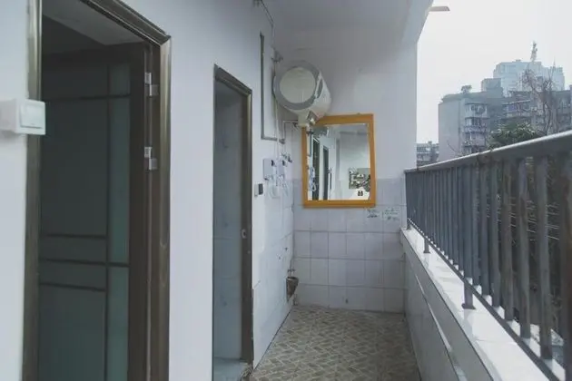 Senior Ortak Ranzalı Oda, Sadece kadınlar için