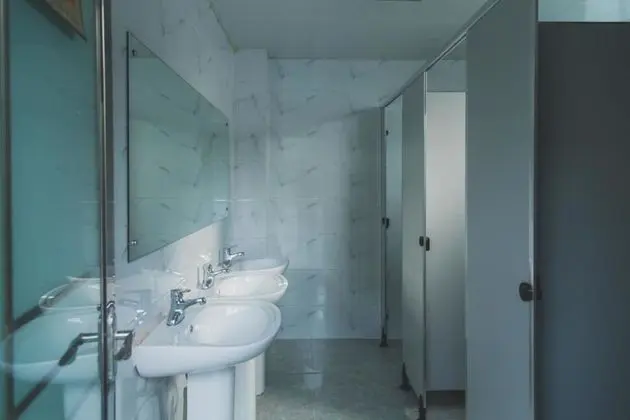 Senior Ortak Ranzalı Oda, Sadece kadınlar için