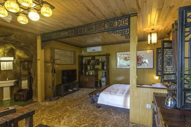 Exclusive Tek Büyük Yataklı Oda