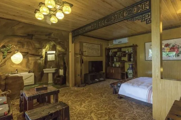 Exclusive Tek Büyük Yataklı Oda