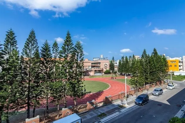 Tek Büyük Yataklı Oda, Balkon, Şehir Manzaralı