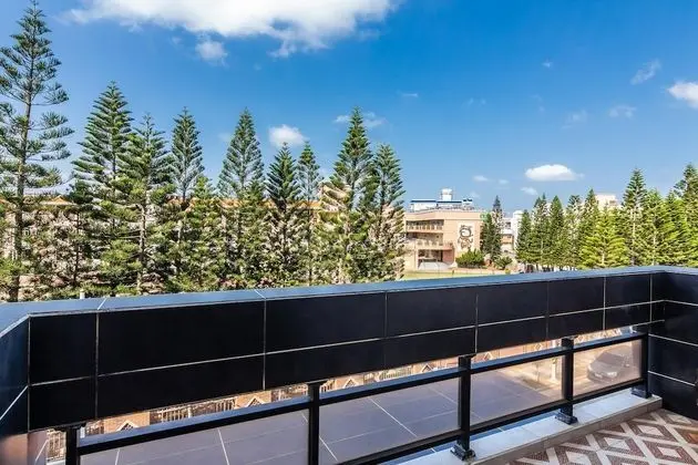 Tek Büyük Yataklı Oda, Balkon, Şehir Manzaralı