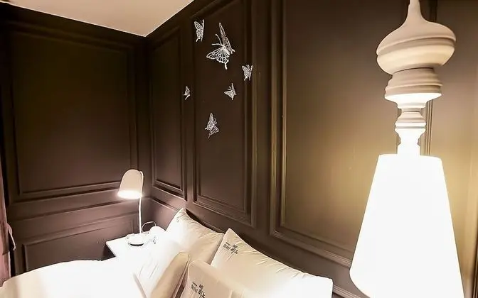 Oda (Premium Movie Room (up to KRW 5000 di)