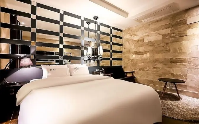 Oda (Premium Movie Room (up to KRW 5000 di)