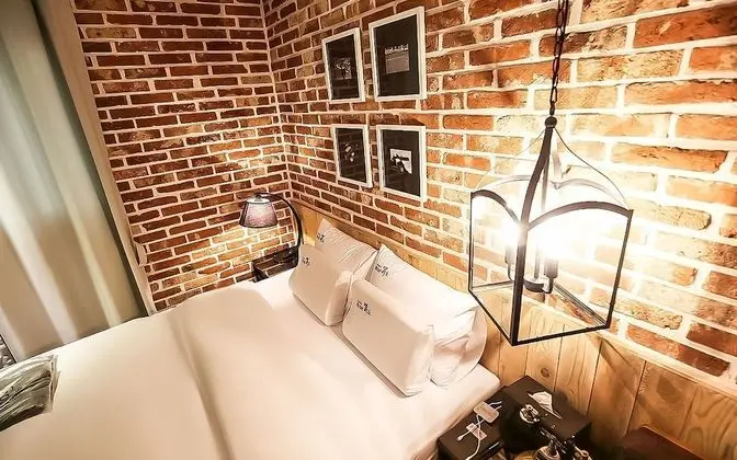 Oda (Premium Movie Room (up to KRW 5000 di)