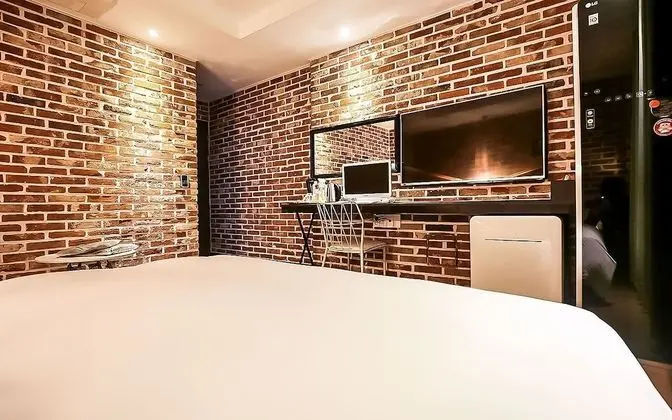 Oda (Premium Movie Room (up to KRW 5000 di)