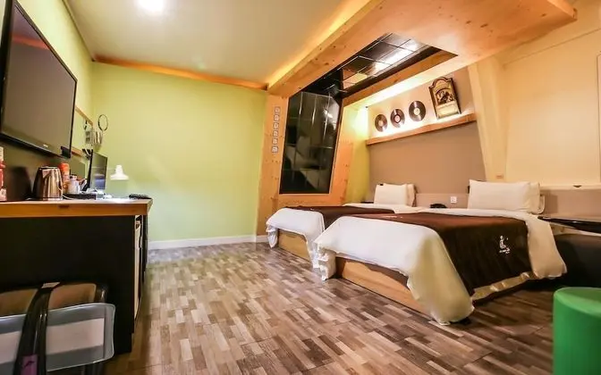 Oda (Business Room (1PC single + single Ne)