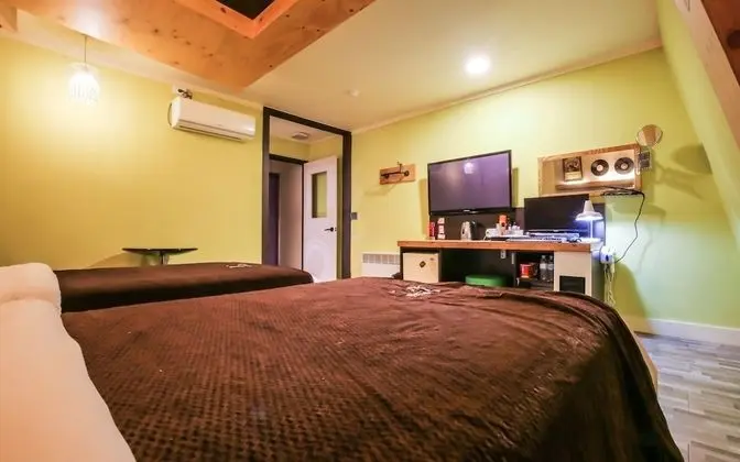 Oda (Business Room (1PC single + single Ne)