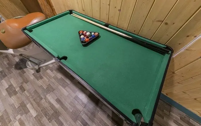 Oda (Deluxe (2PC riding equipment Netflix )