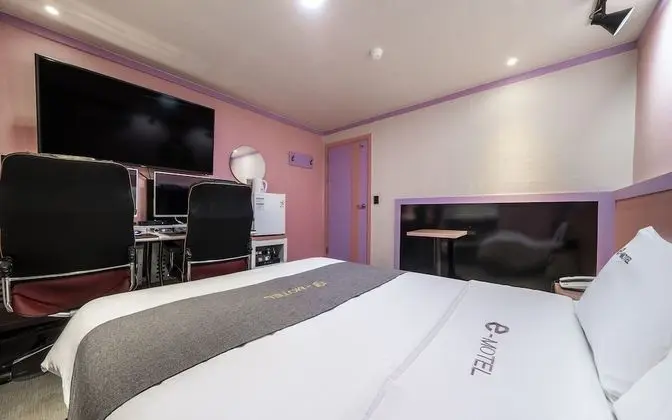 Oda (Couple PC-2 Bag Room (Netflix Battleg)