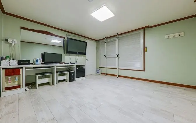 Oda (Ondol room)