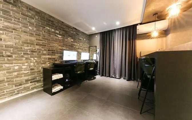 Oda (VIP 2 PC - Netflix (Extra Charge for )