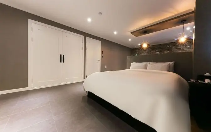 Oda (VIP 2 PC - Netflix (Extra Charge for )