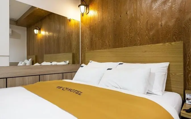 Oda (Twin room (1PC LOL/Netflix movie thea)