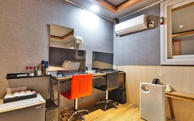 Oda (Bagroom 2PC (i5-7500 GTX-10606GB 144H)