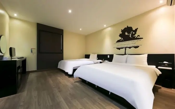 Oda (Twin Beds (Special Room Netflix Avail)