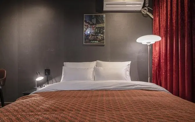 Oda (Mongkok Queen (Comfy Mattress Netflix)
