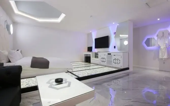 Oda (Premium (4959 -6612  Netflix availabl)