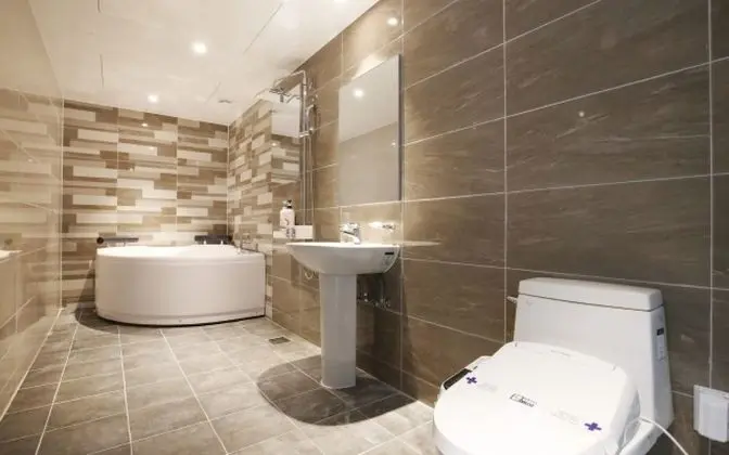 Oda (Premium (4959 -6612  Netflix availabl)