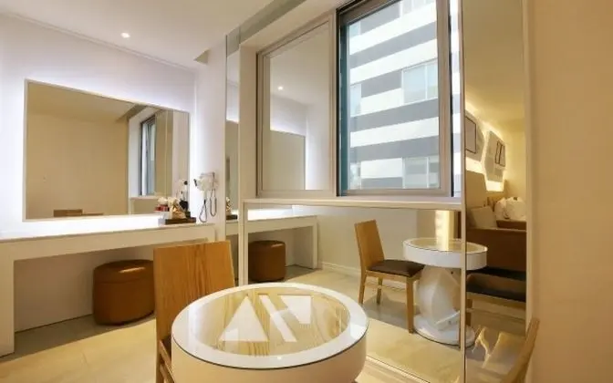 Oda (Premium (4959 -6612  Netflix availabl)