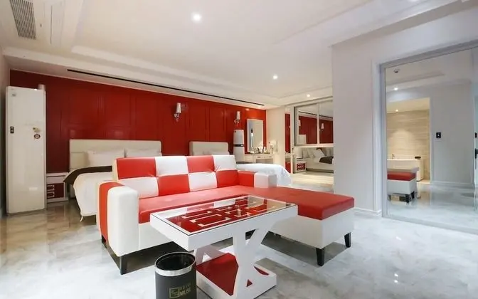 Oda (VIP (8264  Netflix available))