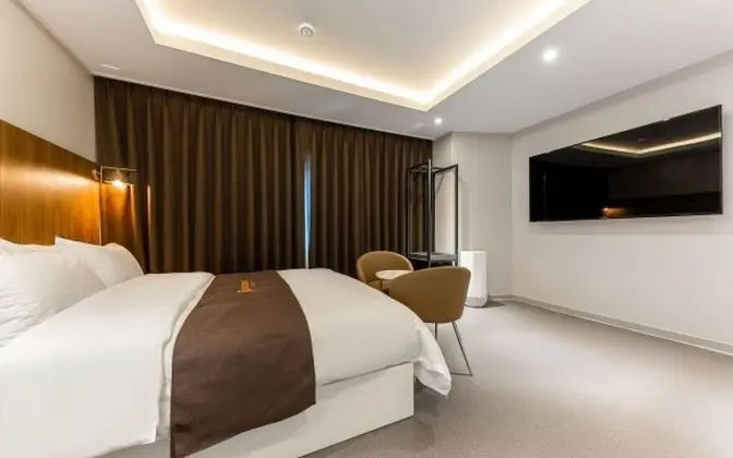 Oda (Deluxe Non-Smoking Room Bag 1PC)