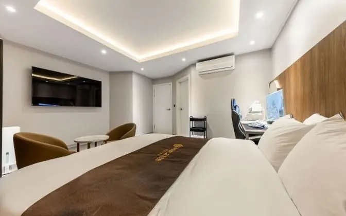 Oda (Deluxe Non-Smoking Room Bag 1PC)