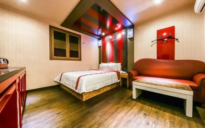 Oda (Special room (PUBG PC 65-inch smart T)