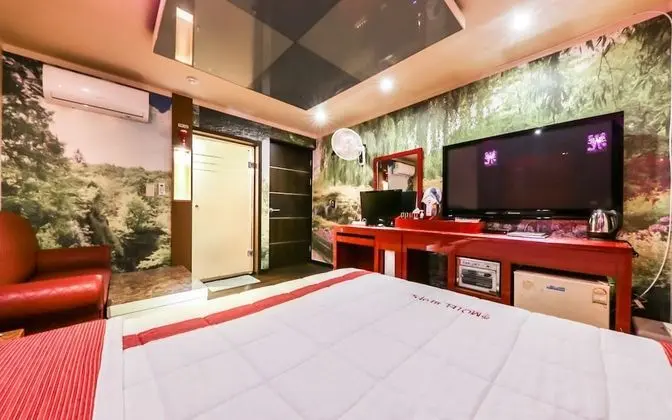 Oda (Special room (PUBG PC 65-inch smart T)