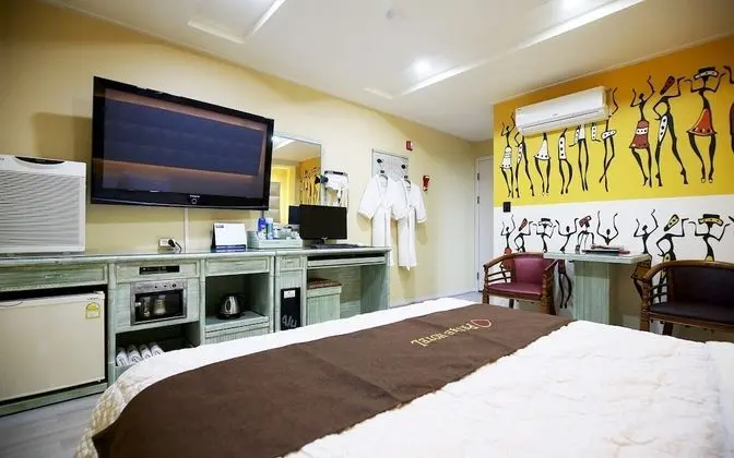 Oda (Standard room (Netflix viewing availa)