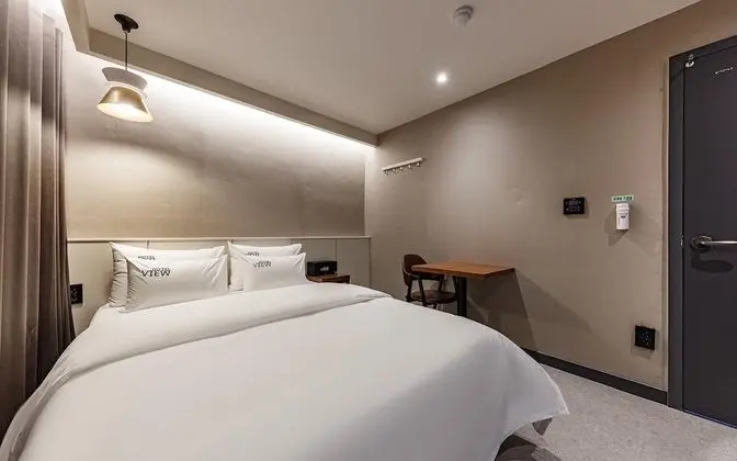 Oda (Standard non-smoking room (65" l)