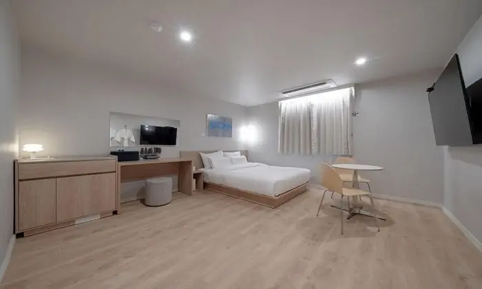 Deluxe Tek Büyük Yataklı Oda