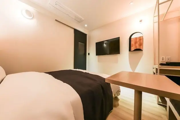 Oda (S+, Breakfast Included)