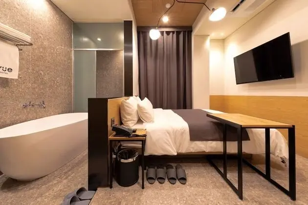 Premier Oda (Superior M, Breakfast Included)