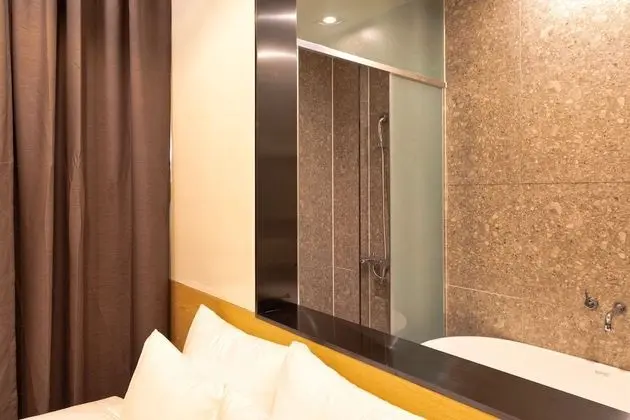 Premier Oda (Superior M, Breakfast Included)