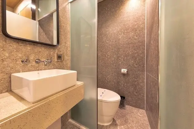 Premier Oda (Superior M, Breakfast Included)