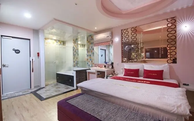 Oda (Special Room -1room 1parking (open sk)