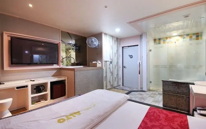 Oda (Special Room -1room 1parking (open sk)